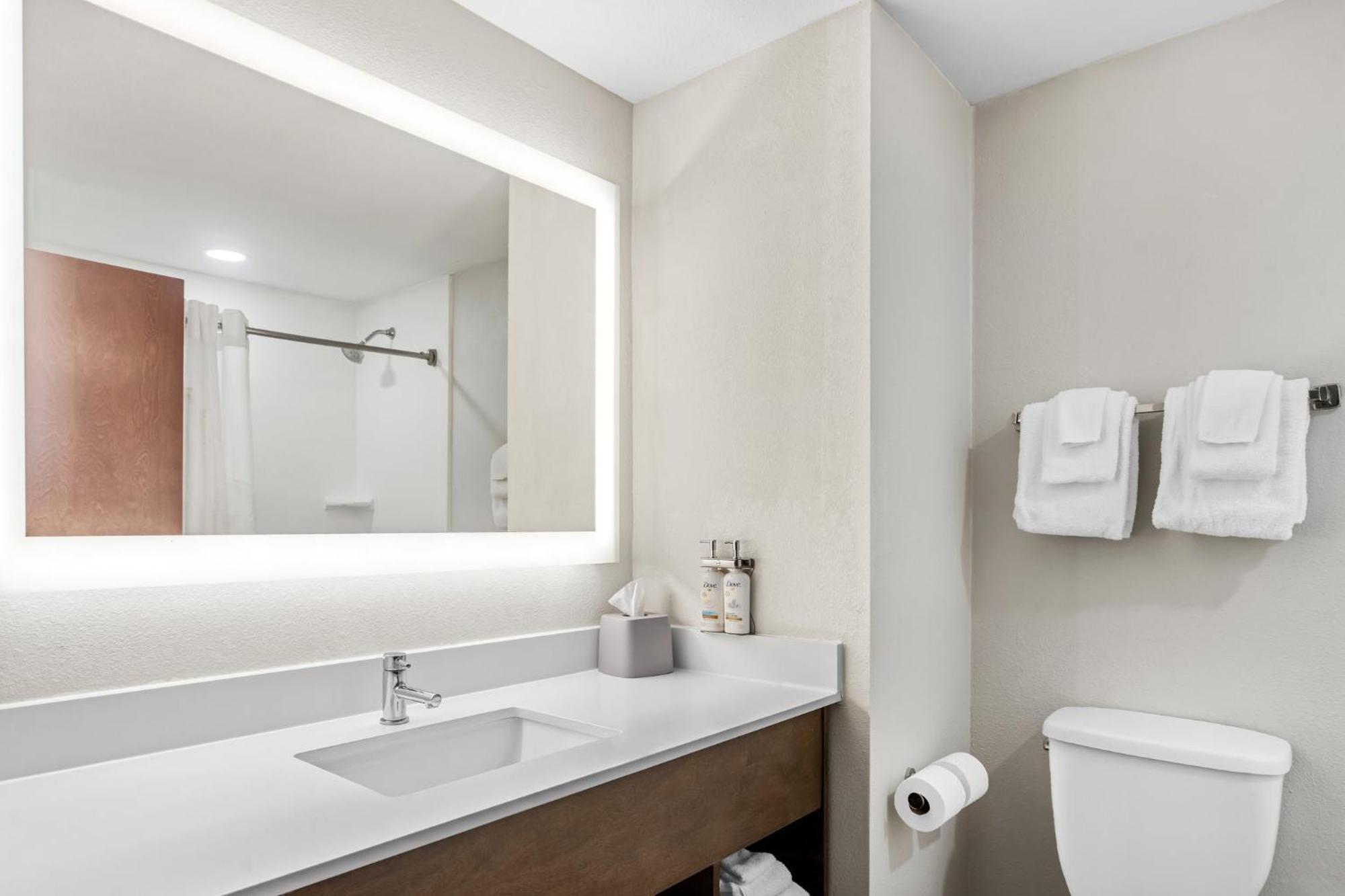 Suite Two Queen Beds