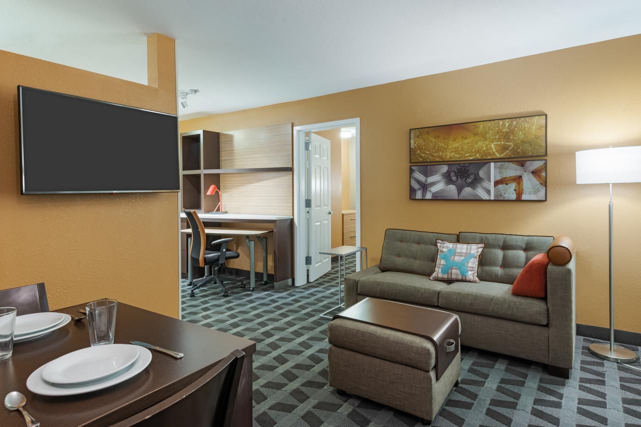 One-Bedroom Queen Suite with Sofa Bed