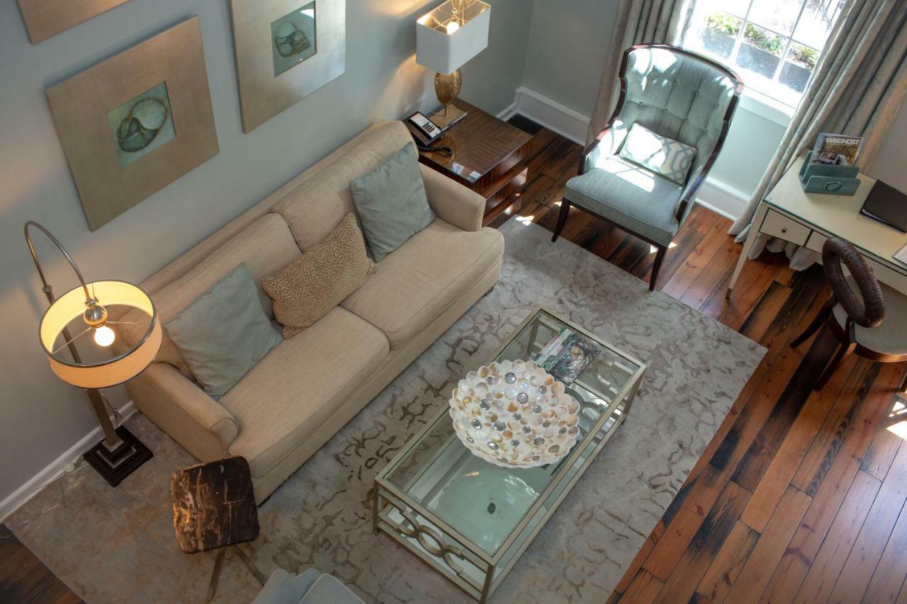 Two-Bedroom Suite with Balcony - Stair Access Only,701994679:JPEG