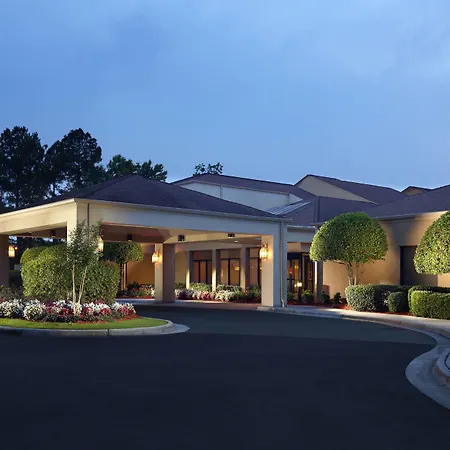 Courtyard By Marriott Savannah Midtown-3