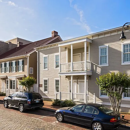 Residence Inn Savannah Downtown Historic District-3