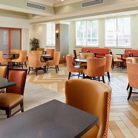 Hampton Inn & Suites Savannah/Midtown-3