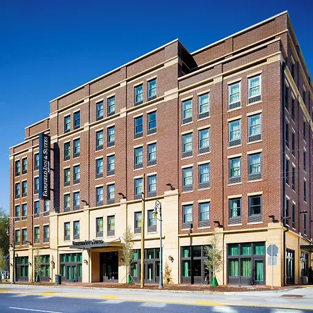Fairfield Inn & Suites By Marriott Savannah Downtown Historic District-2